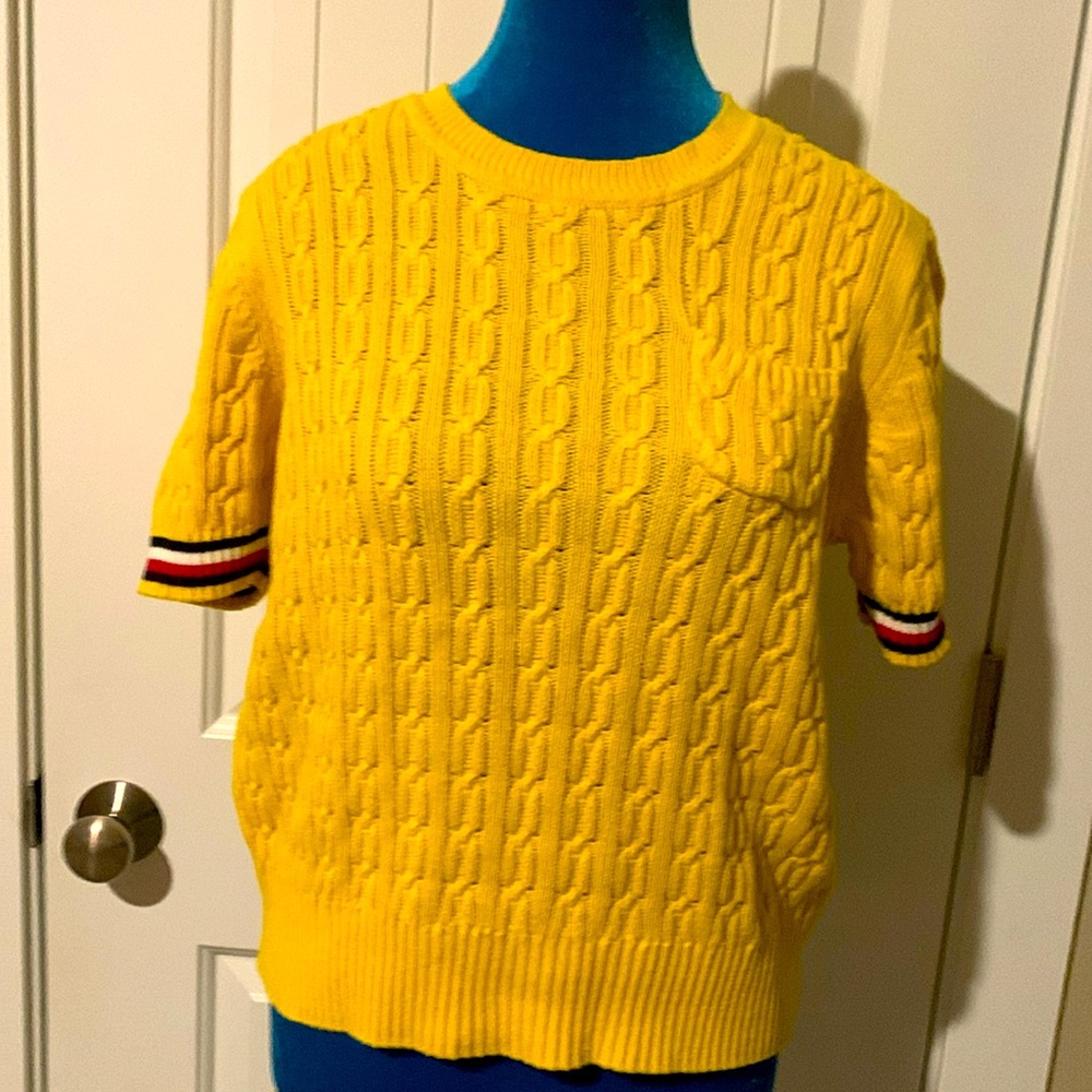 Canary yellow short sleeve sweater